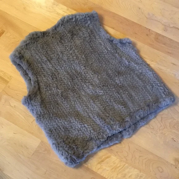 JUNE | Twist Knit Rabbit Fur Zip Up Vest In Dove - Picture 9 of 12